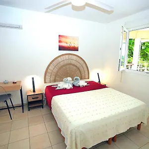 Appartement Grand T2 Cosy Climatise Avec Jacuzzi - Plages Golf Commerces A Moins De 5 Minutes, Les Trois-Ilets